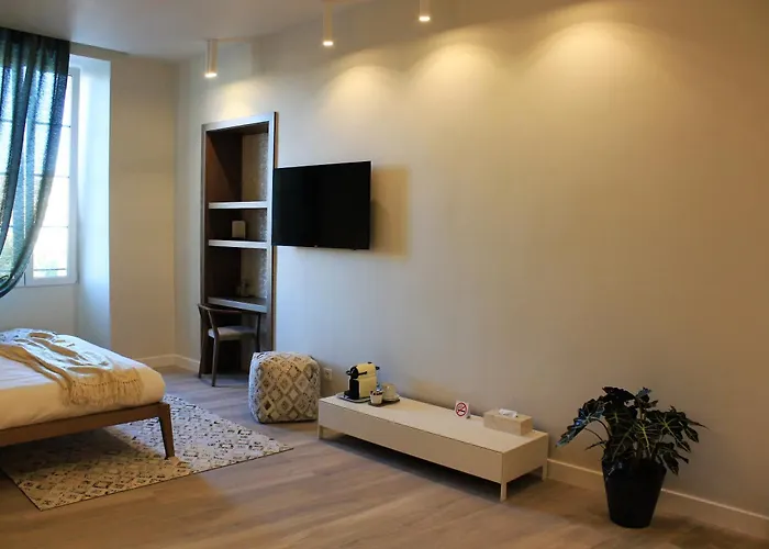 Les Suites Massena Nice